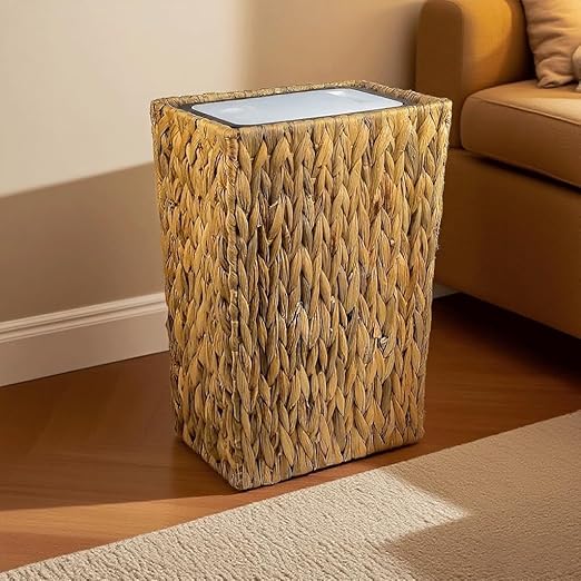 NAIJUTE Wicker Trash Can,3 Gallon Wicker Waste Basket,Boho Handwoven Trash Can with Lid for Kitchen Bathroom Office