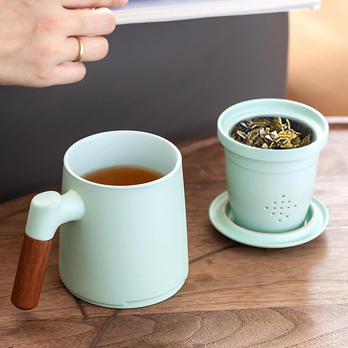 ZENS Tea Cup with Infuser and Lid for Loose Leaf Steeping, 16.9oz Embossed Ceramic Tea Infuser Mug, Wood Handle Tea Diffuser, Great Gift