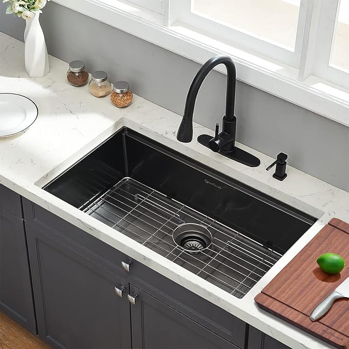 Undermount Kitchen Sink, 33 x 19 x 10 Inch Sink Kitchen 16 Gauge Stainless Steel Kitchen Sinks Gunmetal Black Single Bowl Workstation Sink with Cutting Board