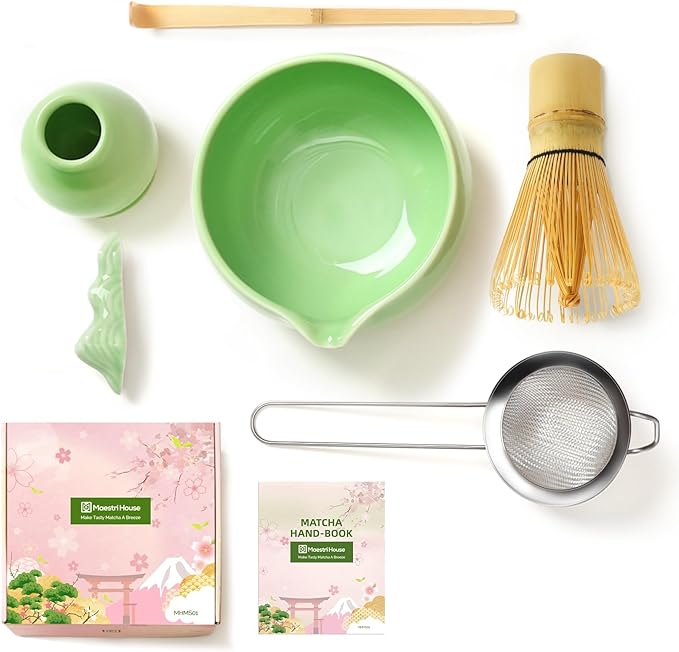 Maestri House Matcha Whisk Set, 7 Pcs Ceramic Matcha Kit with Spouted Bowl, Matcha Whisk & Holder, Bamboo Scoop, Scoop Rest, Sifter & Cloth – Complete Matcha Gift Set for Beginners & Tea Lovers(Green)