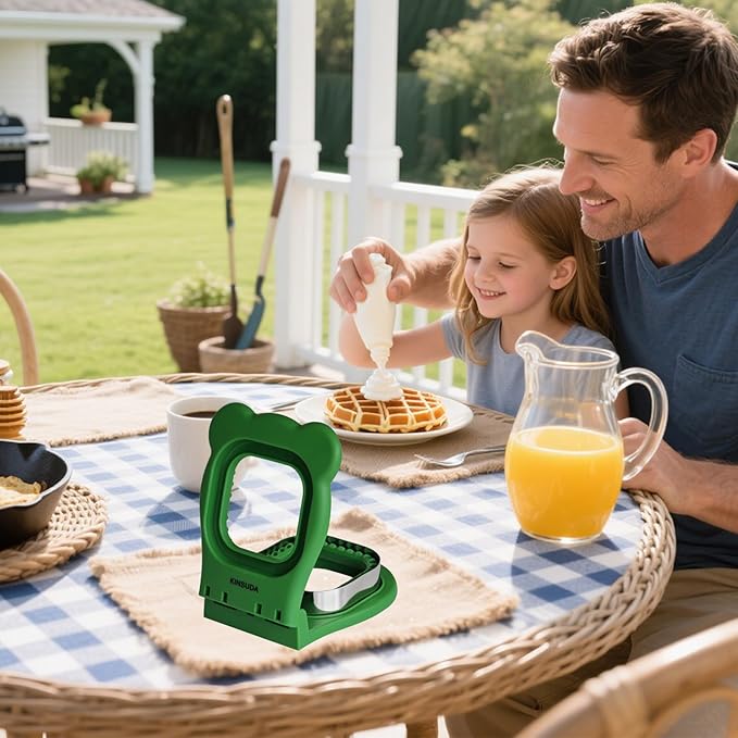 Sandwich Cutter and Sealer - 3.7" Circle & Square Pocket Sandwich Maker, Intuitive & Easy-to-Use for Boys &Girls, Perfect for Breakfast & Lunchboxes (Green, Square)