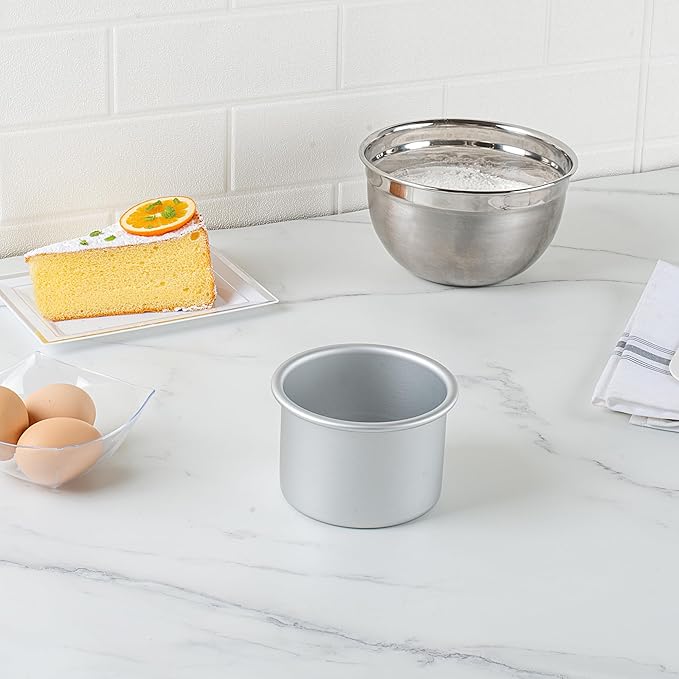 Restaurantware-Met Lux 4 x 3 Inch Straight-Sided Baking Tin, 1 Round Cake Pan - Oven-Ready, Freezable, Anodized Aluminum Round Baking Pan, Greaseproof, for Layer Birthday Cake
