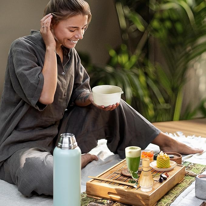 Matcha Set,5 Pcs Matcha Whisk Set Includes Bowl with Spout, Whisk,Holder,Bamboo Scoop and Sifter- Matcha Kit for Making Breakfast/Latte,Gift for Lovers（White）