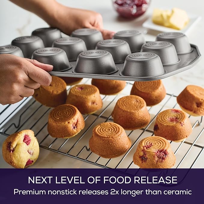 Circulon Total Nonstick Bakeware Set with Nonstick Bread Pan, Cookie Sheet, Baking Pan, Baking Sheet, Cake Pan and Muffin/Cupcake Pan - 10 Piece, Gray